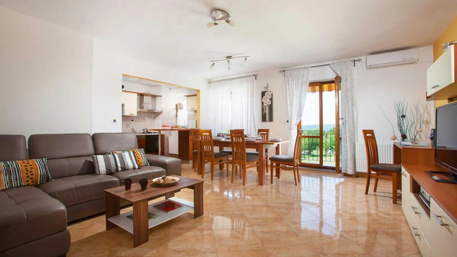 Villa Zora, Beautiful Modern Villa In A Village Near The Sea Trget Σπίτι διακοπών