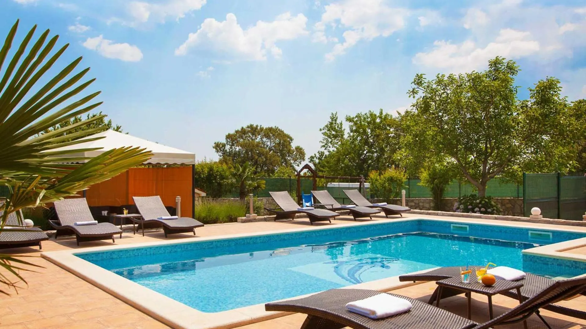 Villa Zora, Beautiful Modern Villa In A Village Near The Sea Trget Σπίτι διακοπών